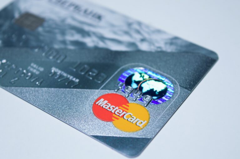 The Complete Guide to Custom Debit Cards for Your Company