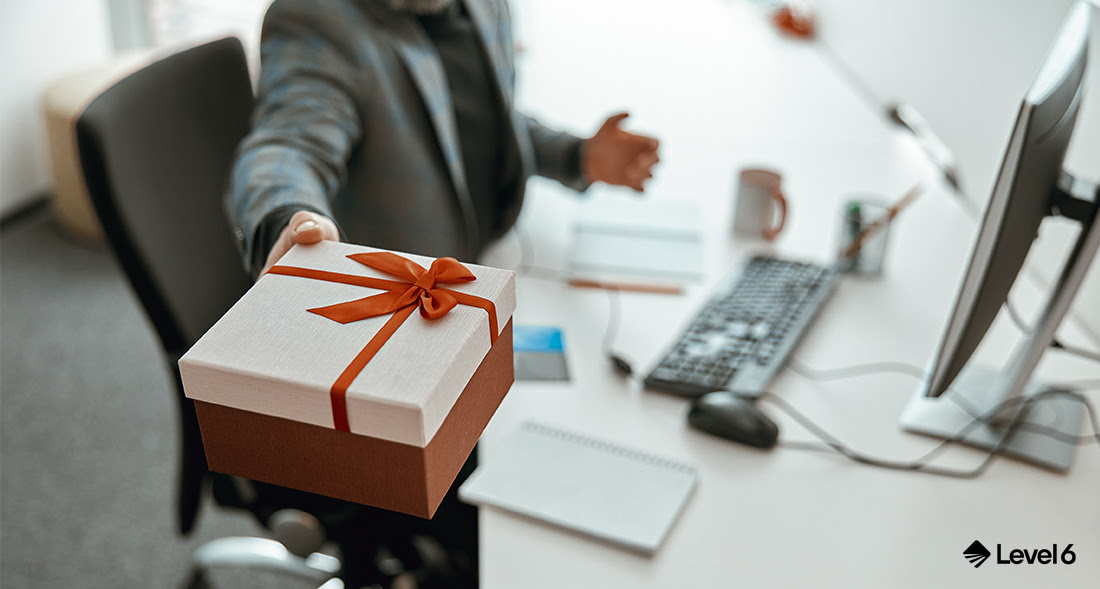 What Is the De Minimis Rule for Employee Rewards?